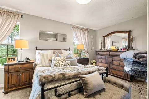 Bedroom - 886 E Hamlet Cir N, Midway, UT 84049 photo 1 of 5