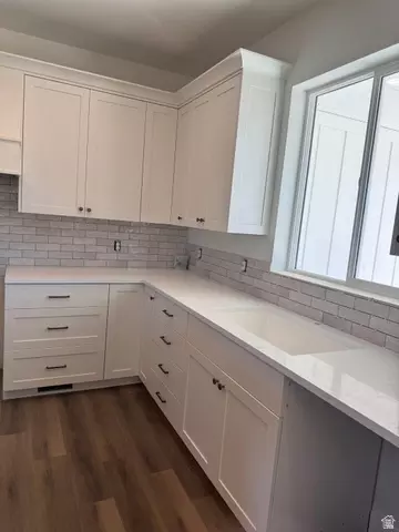 Kitchen - 389 W 2100 St S, Perry, UT 84302 photo 2 of 2