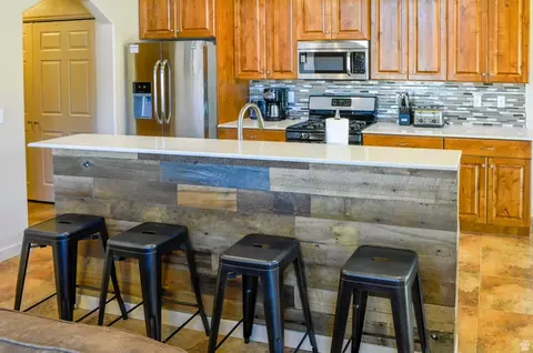 Kitchen - 3862 Desert Willow Cir #9A5, Moab, UT 84532 photo 4 of 5