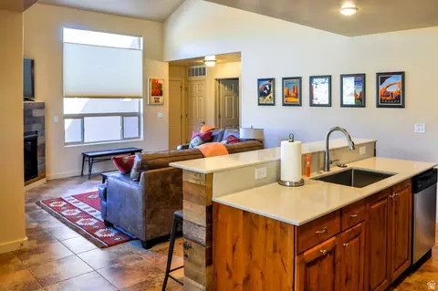 Kitchen - 3862 Desert Willow Cir #9A5, Moab, UT 84532 photo 5 of 5