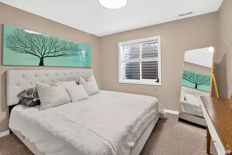 Bedroom - 13702 S Hackamore Dr E, Draper, UT 84020 photo 6 of 9
