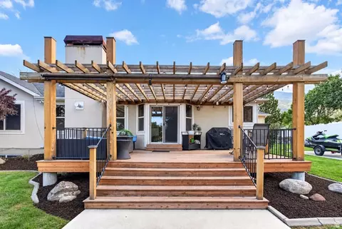 Exterior - 13702 S Hackamore Dr E, Draper, UT 84020 photo 6 of 11