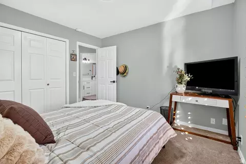 Bedroom - 13702 S Hackamore Dr E, Draper, UT 84020 photo 2 of 9