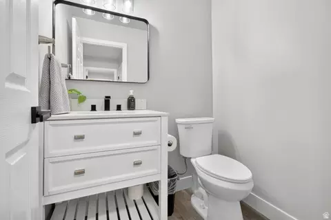 Bath - 13702 S Hackamore Dr E, Draper, UT 84020 photo 1 of 8