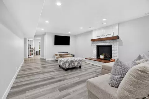 Living - 13702 S Hackamore Dr E, Draper, UT 84020 photo 4 of 4