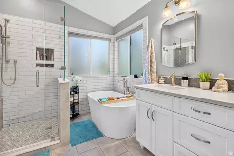 Bath - 13702 S Hackamore Dr E, Draper, UT 84020 photo 4 of 8