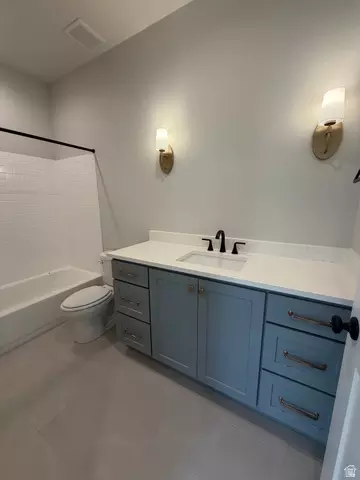 Bath - 819 E 370 N #03, Salem, UT 84653 photo 5 of 5