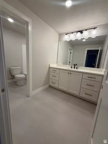 Bath - 819 E 370 N #03, Salem, UT 84653 photo 1 of 5