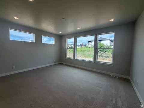 Living - 819 E 370 N #03, Salem, UT 84653 photo 1 of 3