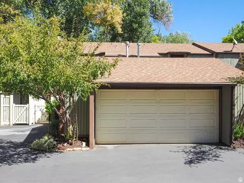 Exterior - 5477 S Willow Ln, Murray, UT 84107 photo 3 of 10