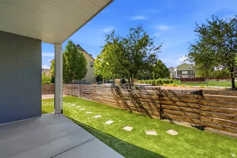 Exterior - 862 W Founders Pt S, Midvale, UT 84047 photo 9 of 15