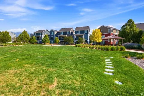 Exterior - 862 W Founders Pt S, Midvale, UT 84047 photo 14 of 15