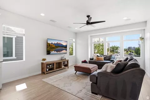 Living - 862 W Founders Pt S, Midvale, UT 84047 photo 1 of 3