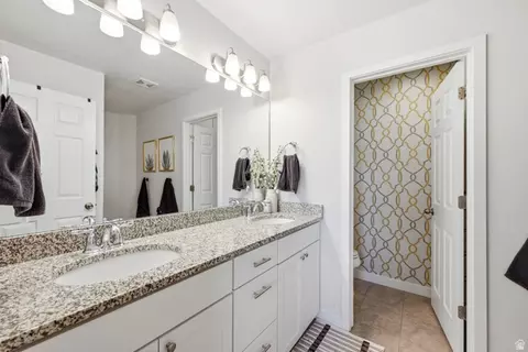 Bath - 862 W Founders Pt S, Midvale, UT 84047 photo 3 of 5