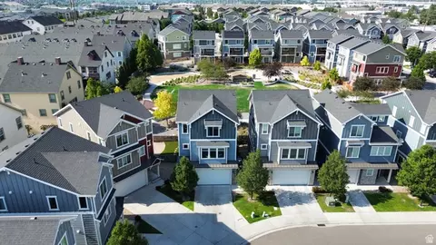 View/Area - 862 W Founders Pt S, Midvale, UT 84047 photo 1 of 3