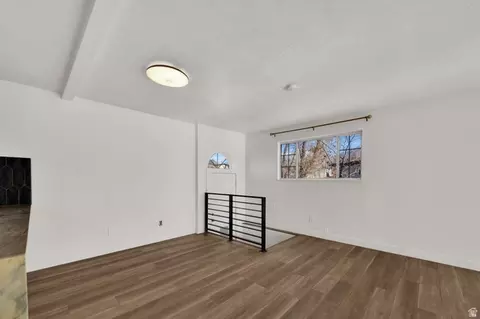 Living - 951 E South Fork Cir, Sandy, UT 84094 photo 3 of 3