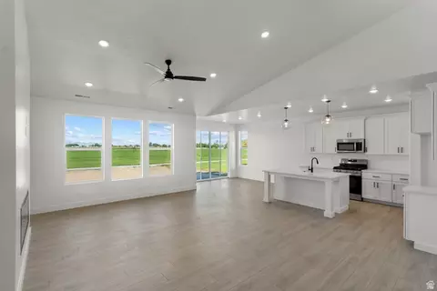 1631 N 2300 W #136, Farr West, UT 84404