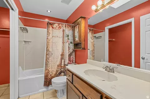 Bath - 160 W 200 S, Willard, UT 84340 photo 2 of 2