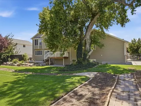 Exterior - 166 Harper Way, South Weber, UT 84405 photo 6 of 7