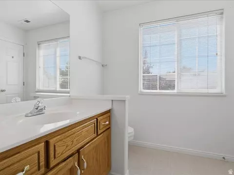 Bath - 166 Harper Way, South Weber, UT 84405 photo 4 of 4