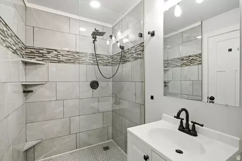 Bath - 306 Cross St, Ogden, UT 84404 photo 1 of 2