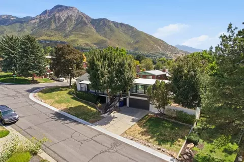 View/Area - 2936 E La Joya Dr S, Holladay, UT 84124 photo 1 of 9