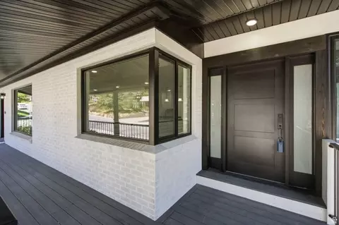 Exterior - 2936 E La Joya Dr S, Holladay, UT 84124 photo 3 of 9