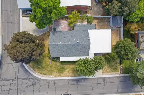 View/Area - 2936 E La Joya Dr S, Holladay, UT 84124 photo 2 of 9