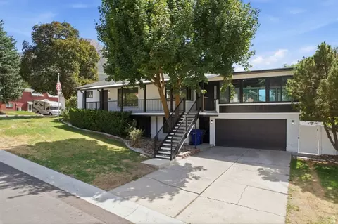 Exterior - 2936 E La Joya Dr S, Holladay, UT 84124 photo 2 of 9