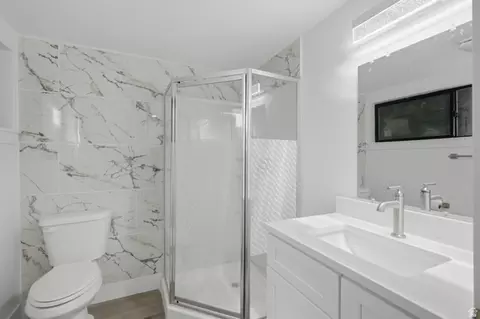 Bath - 2936 E La Joya Dr S, Holladay, UT 84124 photo 5 of 5