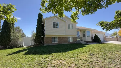 Exterior - 5197 W Eclipse Dr, West Jordan, UT 84081 photo 2 of 6