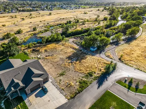 6794 S 2125 E #7, Uintah, UT 84405 photo 2