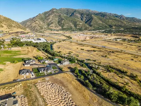 6794 S 2125 E #7, Uintah, UT 84405 photo 7