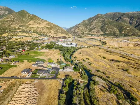 6794 S 2125 E #7, Uintah, UT 84405 photo 8