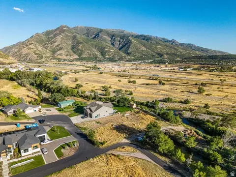 6794 S 2125 E #7, Uintah, UT 84405 photo 5