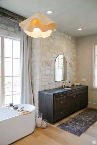 Bath - 400 E Saddle Dr #36, Midway, UT 84049 photo 5 of 15