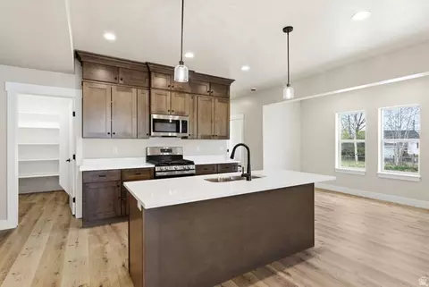 Kitchen - 197 N 300 E, Morgan, UT 84050 photo 3 of 6