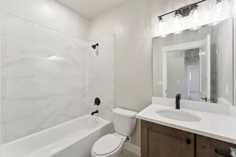 Bath - 197 N 300 E, Morgan, UT 84050 photo 2 of 3