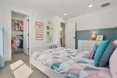 Bedroom - 686 W Eaglecrest Cir, Elk Ridge, UT 84651 photo 7 of 9