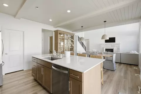 Kitchen - 3411 S Snowberry Dr, Mapleton, UT 84664 photo 3 of 6