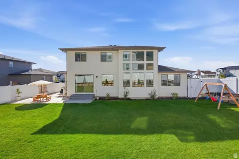 Exterior - 3411 S Snowberry Dr, Mapleton, UT 84664 photo 8 of 13