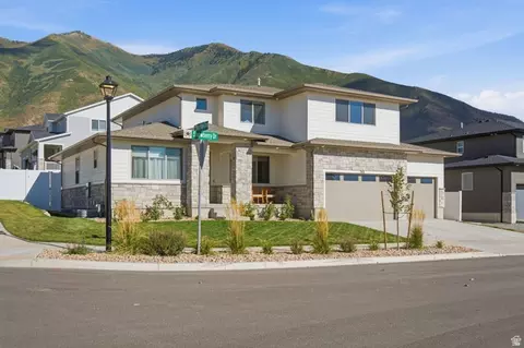 Exterior - 3411 S Snowberry Dr, Mapleton, UT 84664 photo 3 of 13