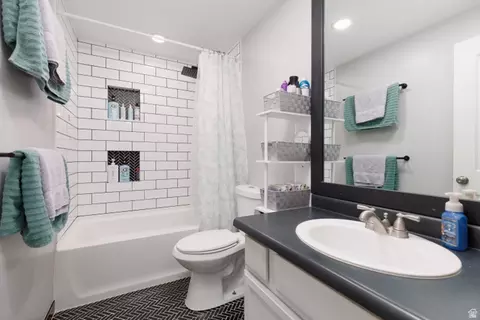 Bath - 4538 S 700 E #5, Murray, UT 84107 photo 1 of 1