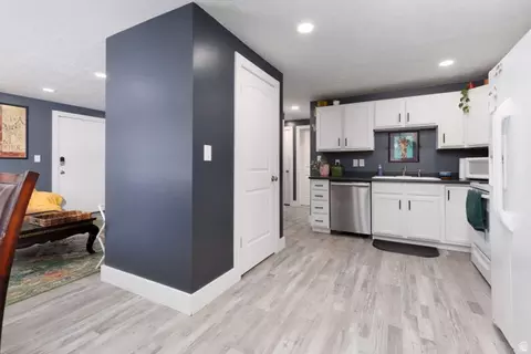 Entry Way - 4538 S 700 E #5, Murray, UT 84107 photo 2 of 2