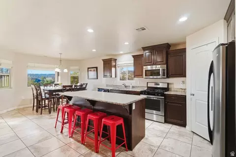 Kitchen - 1025 N Ruby Pl, Washington, UT 84780 photo 1 of 2