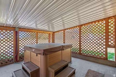Exterior - 608 S 1000 E, Clearfield, UT 84015 photo 7 of 8