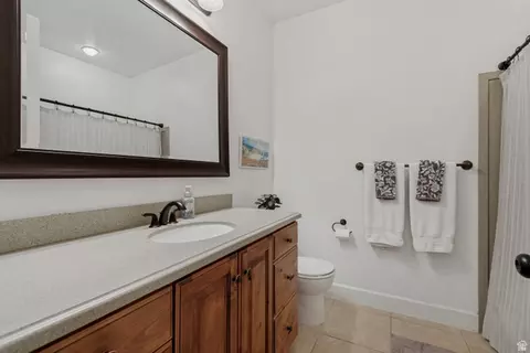 Bath - 908 N 940 W #43, Orem, UT 84057 photo 5 of 6