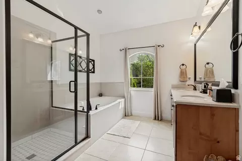 Bath - 908 N 940 W #43, Orem, UT 84057 photo 2 of 6