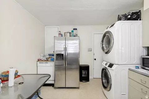Other - 804 E 10600 S, Sandy, UT 84094 photo 6 of 15