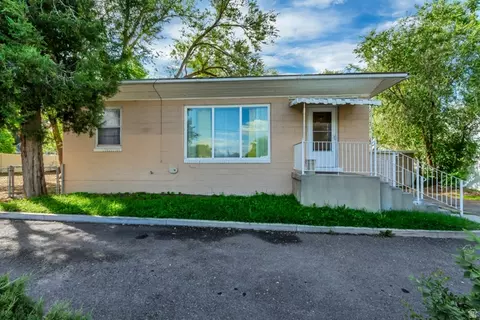 Exterior - 804 E 10600 S, Sandy, UT 84094 photo 1 of 3